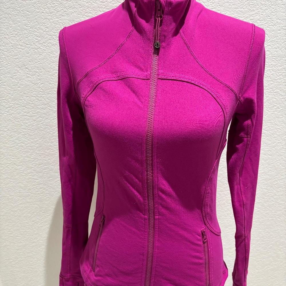 LULULEMON ZIP UP DEFINE JACKET RASBERRY PINK